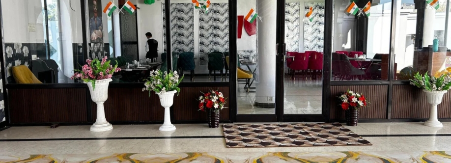 Hotel7 Apple Cover Image