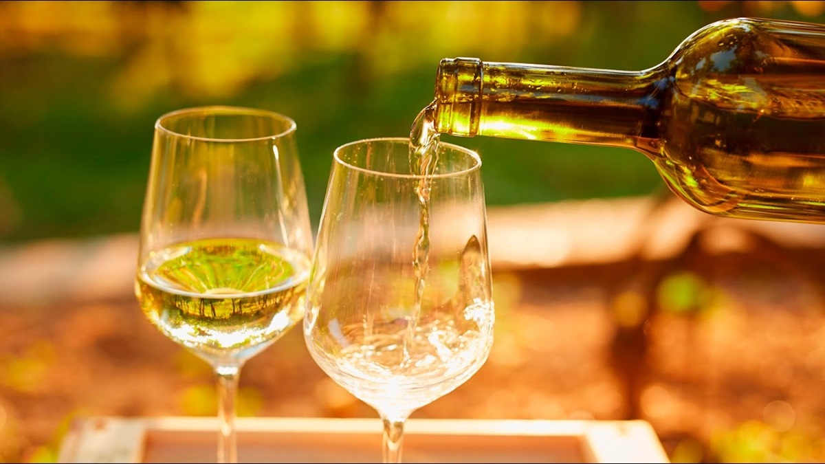 The Art of Tasting and Enjoying Sauvignon Blanc White Wine – A Bit of Everything