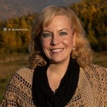 Dr Barbara Knox profile picture