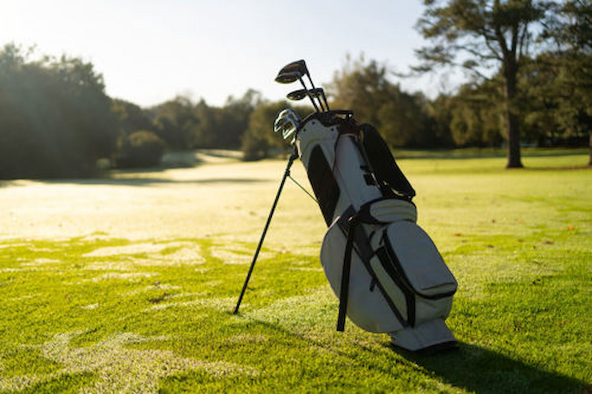 The Ultimate List of Golf Gear for Beginners