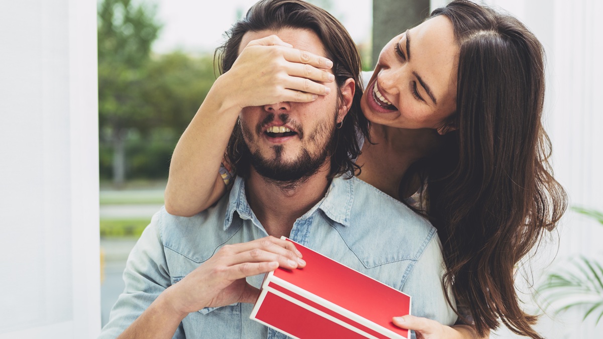 Flirty Gift Ideas to Surprise Your Boyfriend – Daily Knowledge